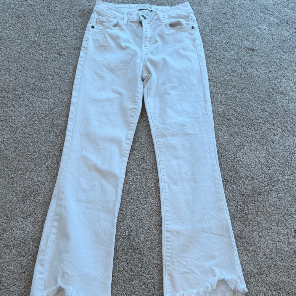 Hidden White Wide Leg Flare Jeans with Vintage Appeal